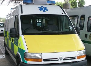 Proposta isenta de multas motoristas de veículos de segurança pública e de ambulâncias