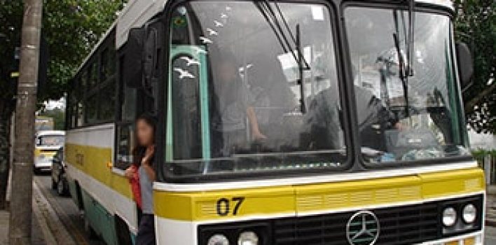 Sancionada lei que endurece punição para transporte irregular de escolares