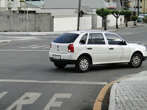 Especialistas defendem educação para mudar comportamento de motoristas