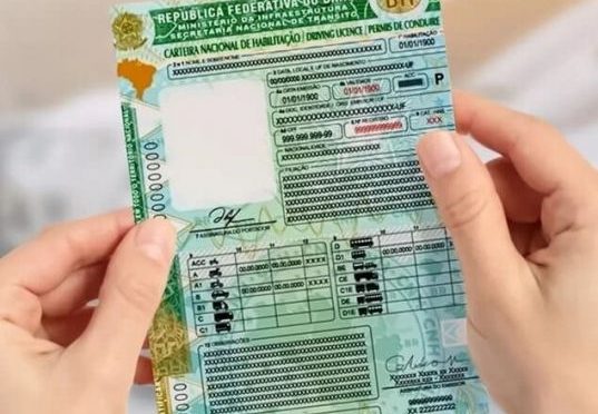 CNH brasileira é válida para residentes em Portugal