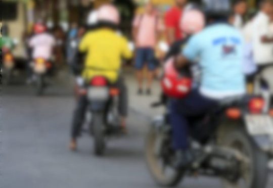 Entenda as regras para o transporte de crianças em motocicletas