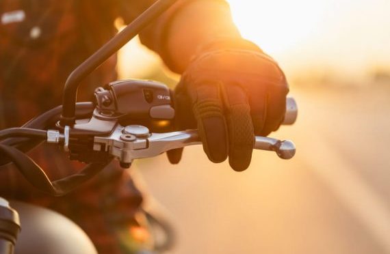 Número de habilitações para pilotar motos cresce 51% em dez anos